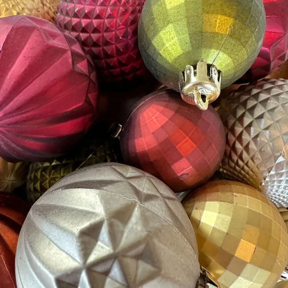 30ct Textured Gold, Silver, Green, Maroon and Rust Ornaments